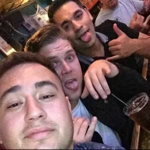 Meet your Posher, Derek